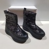 24 X BRAND NEW ANKLE MOON BOOTS IN COLOUR BLACK ALL IN SIZE 6 IN 2 BOXES.