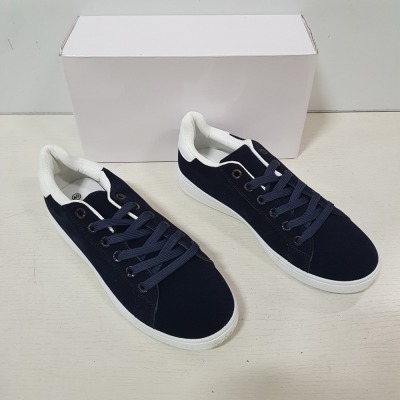 24 X BRAND NEW TRAINERS IN COLOUR NAVY IN SIZE UK 7.5 IN TWO BOXES