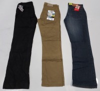 20 X DKNY JEANS IN VARIOUS COLOURS IE LIGHT GREEN , BLACK , NAVY BLUE IN SIZES VARIOUS SIZES IE 27/32 , 26 , 28 ETC IN ONE TRAY (PLEASE NOTE - THIS IS DATED STOCK MANUFACTURER LABEL IN HONG KONG AND TRAYS NOT INCLUDED)
