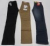 20 X DKNY JEANS IN VARIOUS COLOURS IE LIGHT GREEN , BLACK , NAVY BLUE IN SIZES VARIOUS SIZES IE 27/32 , 26 , 28 ETC IN ONE TRAY (PLEASE NOTE - THIS IS DATED STOCK MANUFACTURER LABEL IN HONG KONG AND TRAYS NOT INCLUDED)