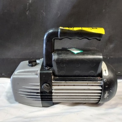 1 X TELTAR 2F10 2 STAGE REFRIGERATION VACUUM PUMP ( NO POWER LEADS )