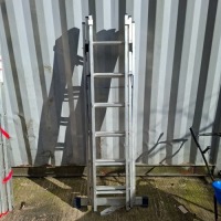 1 X LYTE 3 STAGE EXTENDABLE ALLUMINIUM LADDER ( LCL6 )