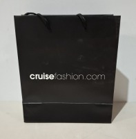 600 X BRAND NEW CRUISE SMALL ROPE HANDLE PAPER BAGS IN SIZE 220X100X250MM IN 3 BOXES