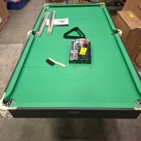 1 X BRAND NEW RILEY 6FT FOLDING SNOOKER TABLE
