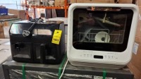 2 X MIXED LOT CONTAINING 1 SMALL ELECTRIQ DISHWASHER , 1 UNBRANDED AIR FRYER