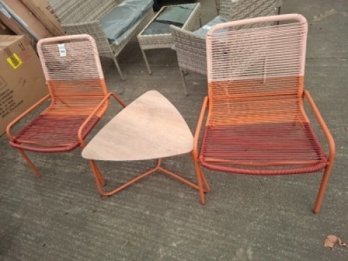 1 X PRE BUILT BARCELONA 3-PIECE ROPE LOUNGE SET - IN CORAL / PINK SINGLE CHAIR - W 64 . 5 / D 74.5 / H 76 CM TABLE - W 56 CM / H 41 CM
