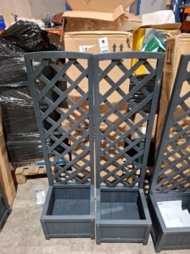 4 X TRELLIS IN GREY IN SIZE 120CM HEIGHT , 30CM DEPTH , 35CM LENGTH TWO BUILT AND TWO IN BOX
