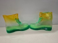 36 X BRAND NEW CLEAR WELLY BOOTS IN ORANGE / GREEN IN MIXED SIZES 4, 5 , 6, 7 & 8 IN THREE BOXES.