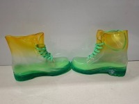 36 X BRAND NEW CLEAR WELLY BOOTS IN ORANGE / GREEN IN MIXED SIZES 4, 5 , 6, 7 & 8 IN THREE BOXES.