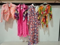 30 X BRAND NEW MIXED ACTUEL WOMENS CLOTHING LOT CONTAINING VARIOUS STYLES AND DESIGNS IE SHORT DRESS IN FLORAL MULTICOLOUR IN SIZE MEDIUM , RED/BLUE AND WHITE FLORAL LONG DRESS IN SIZE XL , LONG JACKET IN PINK/FLORAL IN SIZE 3 , FLORAL JACKET IN WHITE AND