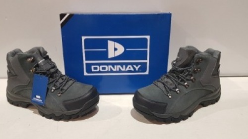 25 X BRAND NEW DONNAY SUEDE SN99 BOOTS IN GREY /BLACK IN MIXED SIZES 15 IN SIZE 6.5 AND 10 IN SIZE 7 - (PLEASE NOTE - WE HAVE IDENTIFIED SOME MINOR MANUFACTURING IMPERFECTIONS ON EXAMINATION SEE SUPPLEMENT IMAGE AND BID ACCORDINGLY )