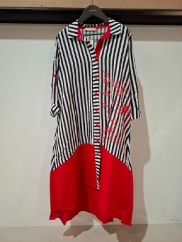 30 X BRAND NEW SEEMORE LONGTOP/DRESS IN MIXED COLOURS PINK/WHITE AND BLACK BLUE/WHITE AND BLACK , RED/WHITE AND BLACK YELLOW/WHITE AND BLACK ALL IN SIZE SMALL ETC IN ONE BOX