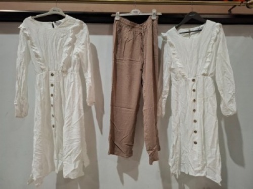 40 X BRAND NEW MIXED A LOT CONTAINING Y88RE WHITE LONG DRESS IN MIXED SIZES 40,36 , 44 , 42 AND BROWN BELTS IN ONE BOX