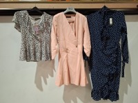 30 X BRAND NEW MIXED ACTUEL WOMENS CLOTHING LOT CONTAINING ACTUEL JACKET IN PINK IN SIZE MEDIUM , I SAW IT FIRST LADIES DRESS IN NAVY BLUE/WHITE IN SIZE UK 8 , BOOHOO DALMATION STYLE TOP IN BLACK AND WHITE IN SIZE UK 8 , TANZARA DRESS IN BLUE/FLORAL ETC I
