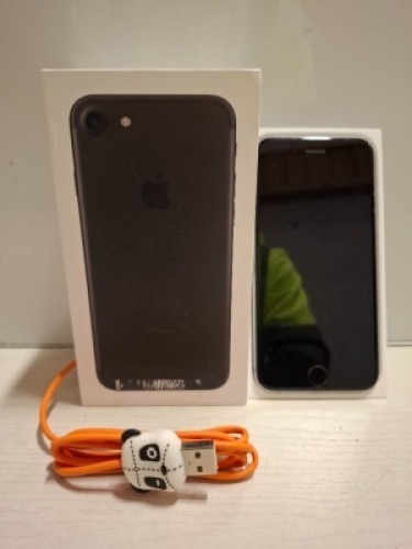 1 X BOXED IPHONE 6 WITH CHARGING CABLE 128GB