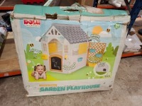 1 X DOLU PLAY FACTORY GARDEN PLAYHOUSE IN SIZE H127CM X W140CM X L107.5 IN ONE BOX (PLEASE NOTE - UNKNOWN CONDITION / CUSTOMER RETURNS)