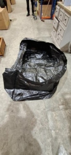 60 X BRAND NEW LINEA MULTI - PURPOSE WATERPROOF FURNITURE COVER IN SIZE L 150 X W 75 X H 60 IN 6 BOXES