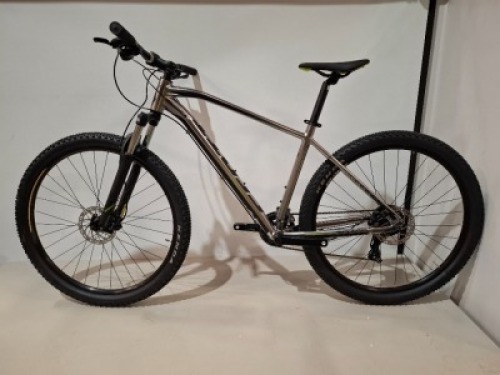 SCO ASPECT 960 BIKE MODEL: 286344 SIZE: L ORIG RRP &pound;599 ASPECT 950 ALLOY FRAME (REPLACED ORIGINAL FRAME) SUNTOUR XCE28 100MM FORK SHIMANO TX800 16 SPEED TEKTRO HYD. DISC BRAKES KENDA BOOSTER (SEE ALL IMAGES)