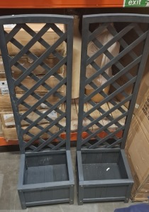 8 X STUDIO SMALL WOODEN TRELLIS IN GREY IN SIZE H 120 X 35 X 30 IN 4 BOXES (CUSTOMER RETURNS )