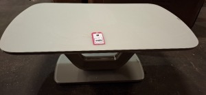 1 X LAZZARO COFFEE TABLE IN LIGHT GREY IN SIZE L 110 X W 65 X H 43
