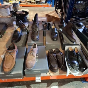 12 X BRAND NEW MIXED DAN JOHN FOOTWEAR LOT TO INCLUDE BROWN INGEGNERE IN SUEDE 45 - BROWN DERBY SUEDE VINTAGE 41 - BROWN COLLEGE FONDO 42 - BLACK DOPPIA FIBBIA 42 ETC