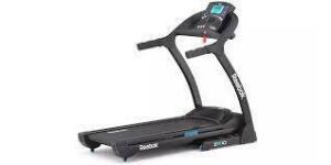 1 X REEBOK ZR10 TREADMILL IN BLACK (NOTE CUSTOMER RETURNS DAMAGE BOX )