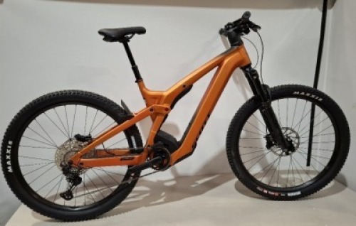 SCOTT STRIKE ERIDE EVO BIKE MODEL: 290548 SIZE: L ORIG RRP &pound;4999 STRIKE ERIDE ALLOY FRAME FOX 36 RHYTHM 150MM FORK FOX FLOAT EVOL ERIDE, 150MM, TWINLOC SHIMANO XT-DEORE 12 SPEED BOSCH CX, 750WH POWERTUBE / SMARTSYSTEM SHIMANO 4 PISTON DISC BRAKES SYNCROS 