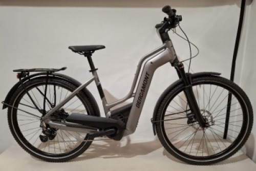 BERGAMONT E-HORIZON PREM BIKE MODEL: 286740 SIZE: M ORIG RRP &pound;3899 DEDICATED SHIMANO DEORE E-BIKE GROUP-SET WITH IMPROVED DURABILITY SHIMANO BR-MT420 HYDRAULIC 4-PISTON DISC BRAKE PUNCTURE RESISTANT, DURABLE SCHWALBE MARATHON PLUS MTB TYRES ANTI-SLIP PEDA