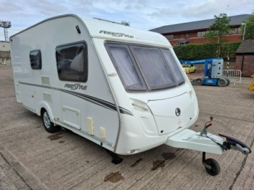 SWIFT FREESTYLE 460 TWO-BERTH TOURING CARAVAN YOM: 2009, ALL KEYS & FOBS, SINGLE AXLE. TOTAL AREA 14 M/2. REAR BATHROOM WITH SEPARATE SHOWER, MOTOR MOVER WITH REMOTE, BLOWN AIR HEATING SYSTEM, KITCHEN AREA WITH SINK, GAS HOB & COOKER, FRIDGE FREEZER, SANY