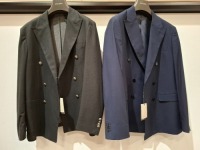 5 X BRAND NEW MIXED DAN JOHN SUIT BLAZERS LOT TO INCLUDE 3 X IN BLACK IN SIZES 46,50,56 AND 2X IN NAVY BLUE IN SIZES 44,52 - RRP EACH &pound;130