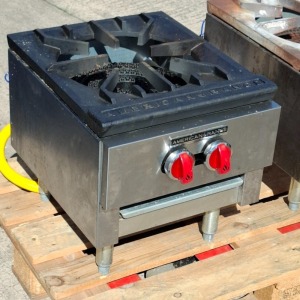 STAINLESS STEEL AMERICAN RANGE SINGLE GAS BURNER CE-SPSH-18 SER 18116-022 (APPEARS BRAND NEW)