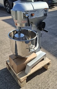 STAINLESS STEEL COMMERCIAL FOOD MIXER MODEL B30B SER NO 1912005 (BRAND NEW MINUS ORIGINAL PACKAGING)
