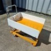 150 KG CAPACITY LIFTING PLATFORM TROLLEY WITH PNEUMATIC FOOT PUMP AND HANDLE RELEASE. MAX LIFT HEIGHT 700MM - 2