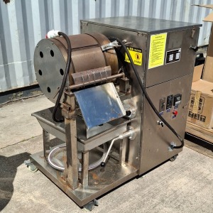 STAINLESS STEEL FEI CHUANG MACHINERY COMPANY SPRING ROLL PASTRY MAKER MODEL PC-1 (NOTE 380V 3 PHASE)