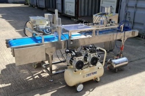 STAINLESS STEEL PNEUMATIC FILLING MACHINE / AUTOMATIC FOOD DEPOSITING MACHINE WITH BELT & FILLING CONTROLLERS WITH KEYS, OUTSTANDING COMPRESSOR AND SHENDE AIR CYLINDER (EXCEPTIONALLY CLEAN)