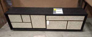 1 X BRAND NEW 2 DOOR AIR SIDEBOARD IN SIZE L 180 X D 38 X H 51 RRP £815 ( NOT SOME MINOR DAMAGE ON TOP AND SIDE )