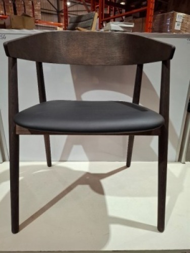 1 X BRAND NEW ANDERSEN ARM CHAIR IN LEATHER / WALNUT - PPR &pound;375