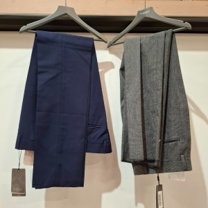 12 X BRAND NEW MIXED DAN JOHN TROUSERS IN ROYAL BLUE AND ANTRACITE IN VARIOUS 46 , 50 ,52 , 56 , ECT - RRP EACH £60 TOTAL RRP £720