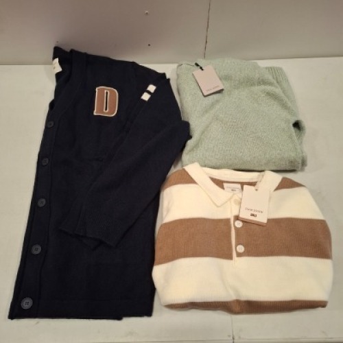 20 X BRAND NEW DAN JOHN MIXED CLOTHING LOT TO INCLUDE BUTTONED SWEATSHIRT IN NAVY IN SIZE XL , BUTTONED SWEATSHIRT IN WHITE AND BROWN IN SIZE XXXL , SWEATSHIRT IN GREEN IN SIZE XXL IN TWO TRAYS (NOTE TRAYS NOT INCLUDED)