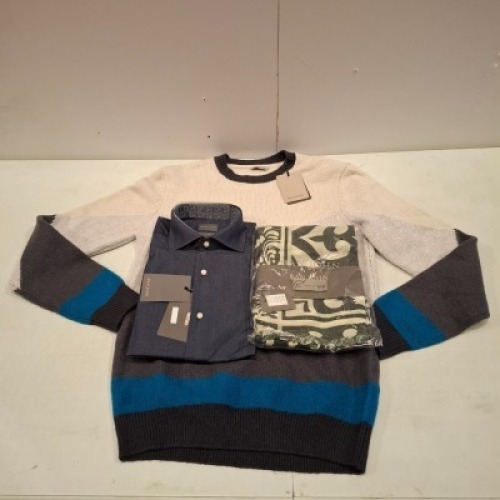 20 X BRAND NEW DAN JOHN MIXED CLOTHING LOT TO INCLUDE TROUSERS IN BEIGE IN SIZE 52 , TURTLE NECK JUMPER IN BROWN IN MEDIUM , SHIRT IN NAVY IN SIZE 38 SLIM ETC IN ONE TRAY (TRAY NOT INCLUDED)