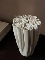 2 X BRAND NEW IN BOX FERM DEDALI VASES IN SIZE LARGE IN OFF - WHITE - RRP EACH &pound;125