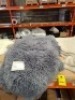 4 X BRAND NEW SKANDI LOCK MAORI GREY SHEEP SKIN RUGS IN SIZE L 105 X W 65 - 2