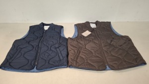 20 X BRAND NEW DAN JOHN BODY WARMERS IN COLOURS BROWN AND NAVY IN SIZES XL,XXL,XXXL, ETC IN TWO TRAYS (NOTE - TRAYS NOT INCLUDED)
