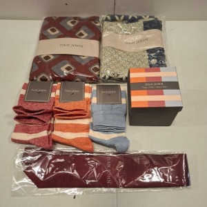 30 X BRAND NEW DAN JOHN MIXED LOT CONTAINING SOCKS IN VARIOUS COLOURS AND DESIGNS IN SIZE UNI , SCARFS IN NAVY,RED,PURPLE IN ALL SIZES AND 1 WALLET IN BLACK ETC ALL IN ONE TRAY (NOTE TRAYS NOT INCLUDED)