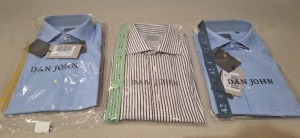 20 X DAN JOHN SHIRTS LOT IN COLOURS , BLACK / WHITE AND LIGHT BLUE IN VARIOUS SIZES 39 SLIM, 40, 44 ETC, IN 1 TRAY (TRAY NOT INCLUDED)