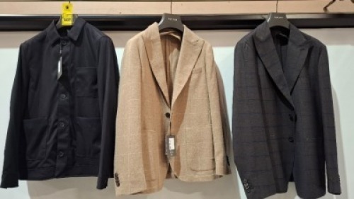 5 X BRAND NEW DAN JOHN BLAZERS LOT TO INCLUDE 3 X BLAZERS IN BROWN IN SIZES 40, 46 AND 60, 1 IN GREY IN SIZE 56 AND 1 IN NAVY IN SIZE SMALL - &pound;130RRP