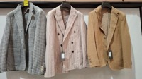 5 X BRAND NEW DAN JOHN BLAZERS LOT TO INCLUDE 2 X IN CAMEL IN SIZES 44 AND 48, 2 X IN WHITE / BLUE IN SIZES 48 AND 50, 1 X IN WHITE IN SIZE 50 - RRP &pound;130