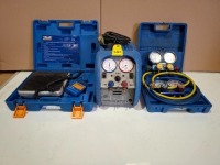 4 PIECE MIXED TOOL LOT CONTAINING 1 X VALUE ELECTRONIC REFRIGERANT SCALE ( VES - 100 A ) 2 X VALUE DUAL VALVULE REFRIGERANT GAUGES - 1 HAS HOSES AND CARRY CASE - 1 HAS NO HOSES OR CARRY CASE 1 X PROMAX ATB MINI MAX REFRIGERANT RECOVERY UNIT - DIALS DAMAG