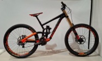 SCOTT BIKE GAMBLER 710 DOWNHILL MODEL: TBC SIZE: L ORIG RRP &pound;4799 FRAME: SCOTT GAMBLER 710 2015 FORK: ROCKSHOX BOXXER WORLD CUP SHOCK: FOX DHX RC4 COIL KASHIMA HANDLEBAR: RENTHAL FATBAR STEM: HOPE DIRECT MOUNT GRIPS: HOPE LOCK-ON HEADSET: HOPE BRAKES: HOP