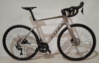SCOTT BIKE ADDICT ERIDE 20 (EU) MODEL: 280749 SIZE: M ORIG RRP &pound;4599 ADDICT RC DISC HMX CARBON FRAME ADDICT ERIDE HMX FORK SHIMANO ULTEGRA/105 22 SPEED MAHLE MOTOR 40NM TORQUE, 460WH SYNCROS CAPITAL 2.0 25E WHEELS SCHWALBE PRO ONE TYRES SYNCROS CARBON/ALL